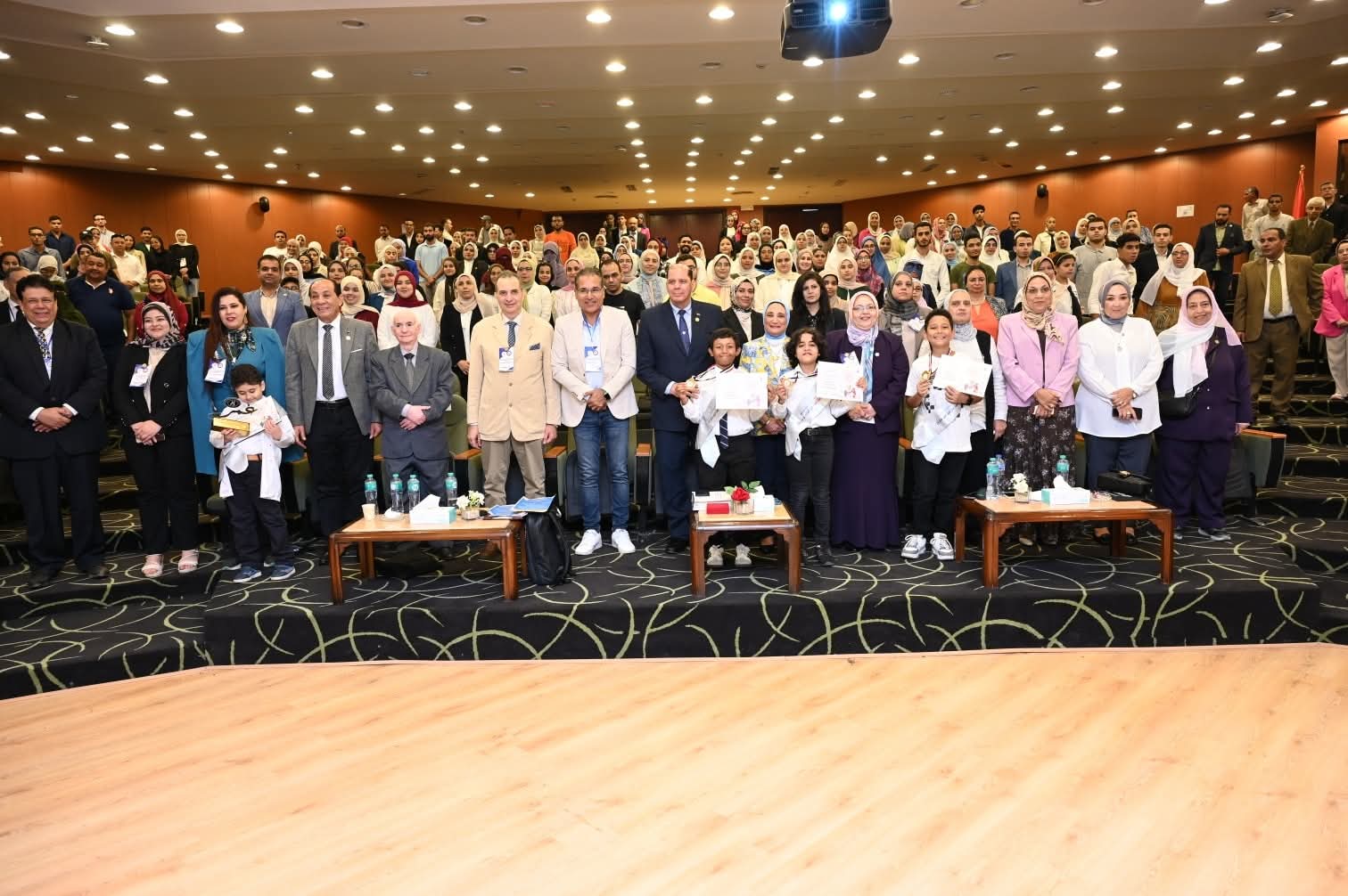 من فعاليات المؤتمر الدولى السنوى للجمعيه المصريه لأبحاث السرطان